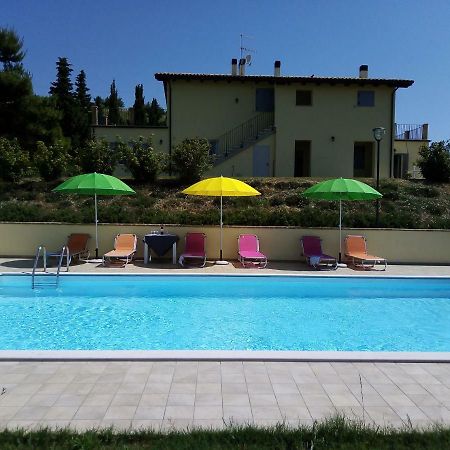 Agriturismo Terra Dei Falchi Castilenti 外观 照片
