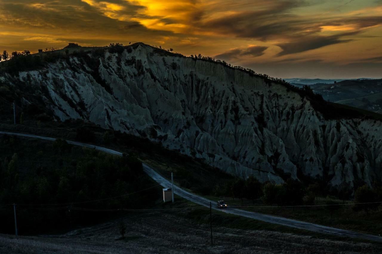 Agriturismo Terra Dei Falchi Castilenti 外观 照片
