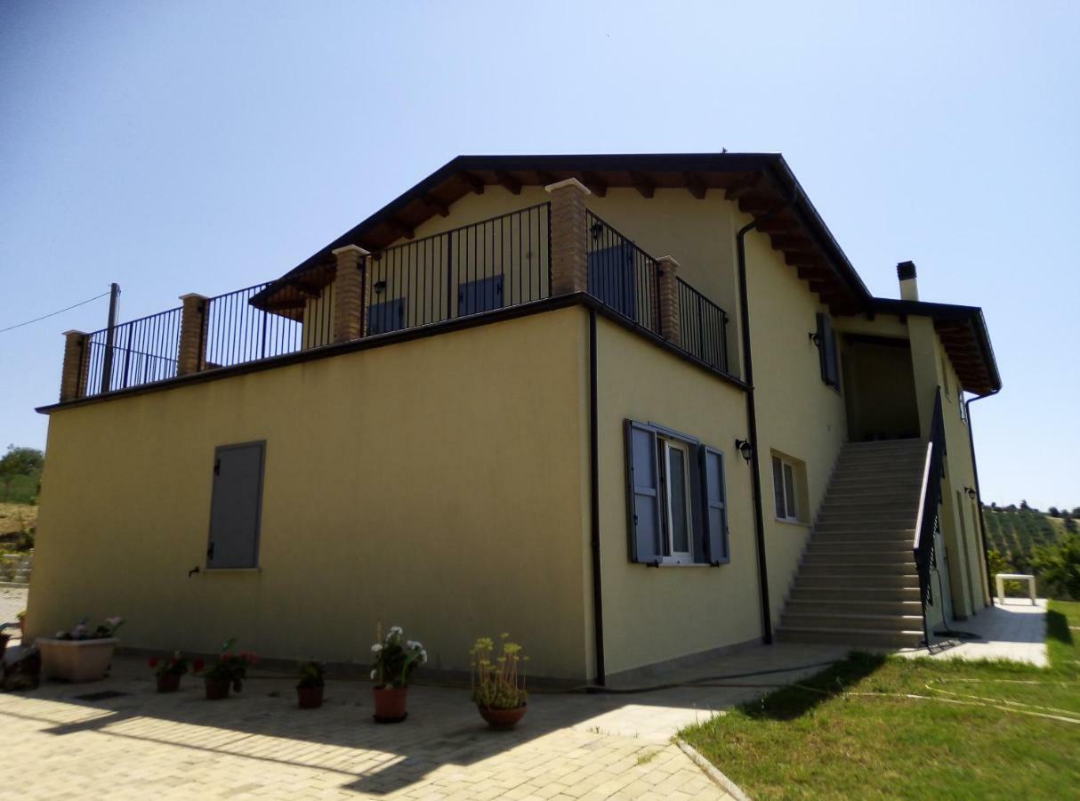 Agriturismo Terra Dei Falchi Castilenti 外观 照片